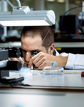 查尔斯·彼得艾伯特-深圳积家手表官方售后服务中心